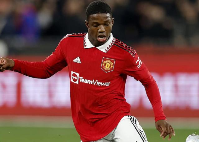 开云体育-新疆广汇训练开放日，加时末段强势反弹引欢呼，欧联在即，阵容厚度经受考验(新疆广汇疯狂买人又签新外援)